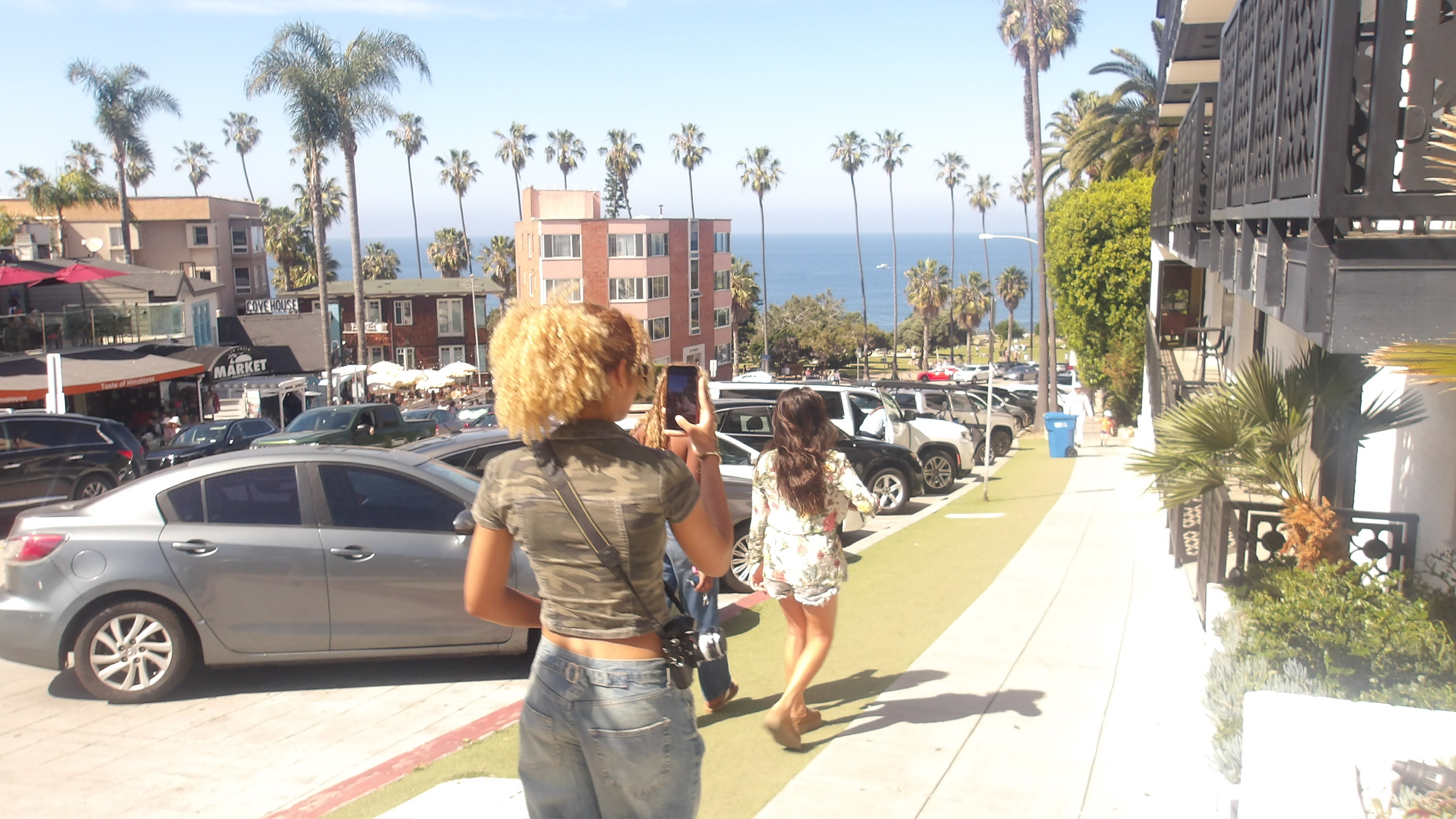 CALIFORNIA friendship SPRING 26 photo